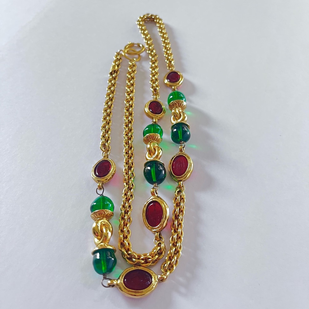 Chanel Gripoix Vintage red green glass 24k gold necklace. Rare! Authentic, EUC. - Picture 9 of 11